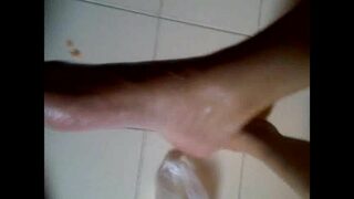 footing going knuckle deep de pie y me lo mete casi todo me salen goticas